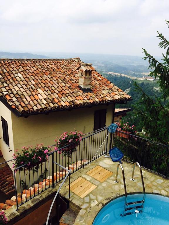Dimora I Manichei Hotel Monforte dʼAlba Exterior foto